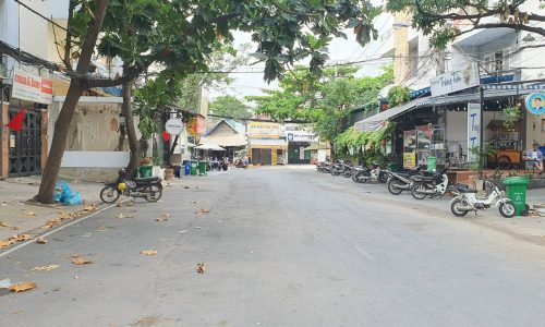 Mặt tiền hẻm 15m đường D5