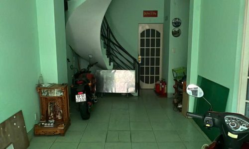 Bán căn hộ dịch vụ 8 phòng đường hẻm 3m Phan Văn Hân