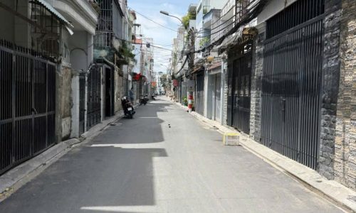 Bán nhà 2 tầng sát chợ Thị Nghè, hẻm xe hơi Phan Huy Ôn.