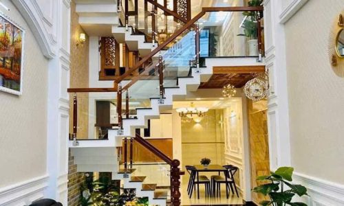 Bán nhà 3 tầng hẻm xe hơi Phạm Viết Chánh