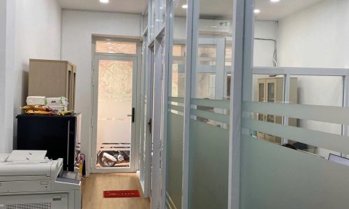 Bán nhà sát mặt tiền kết cấu sẵn Nguyễn Hữu Cảnh